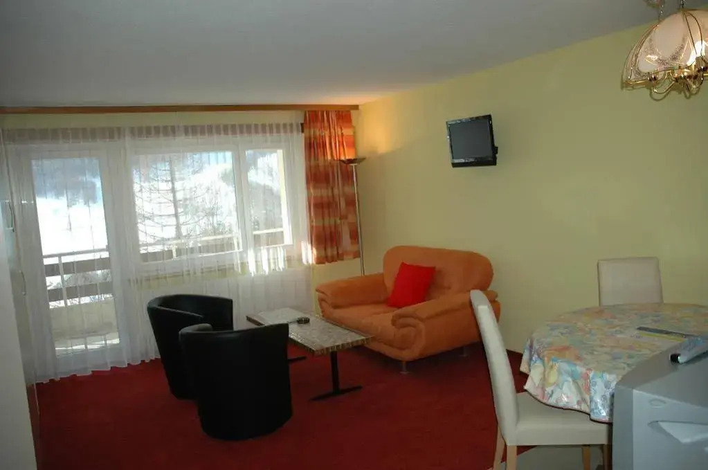 ABA-Sporting Apartment House
