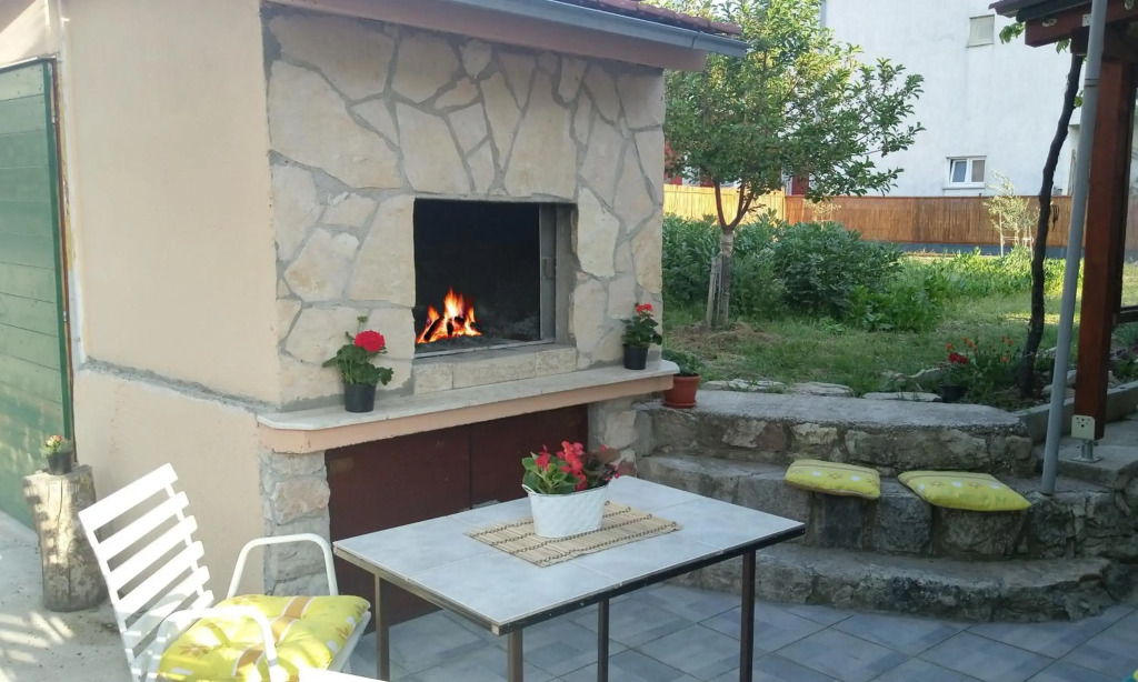 Apartment Taja, cijela kuća i vrt samo za vas