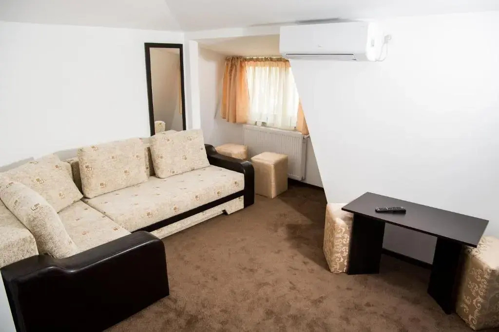Hostel Karisma