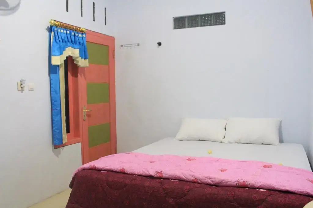 Kampoeng Pakis Inn