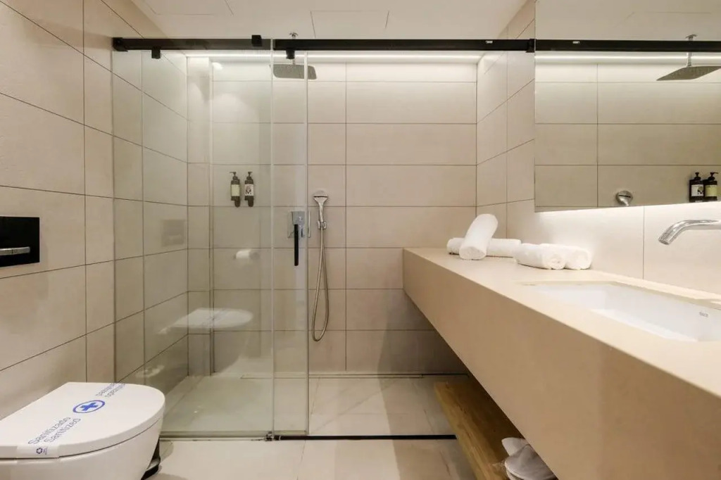 azuLine Hotel M
