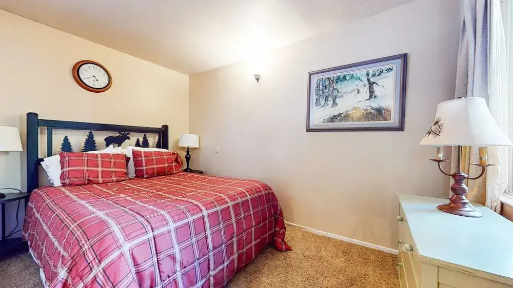 Mammoth Estates Condo