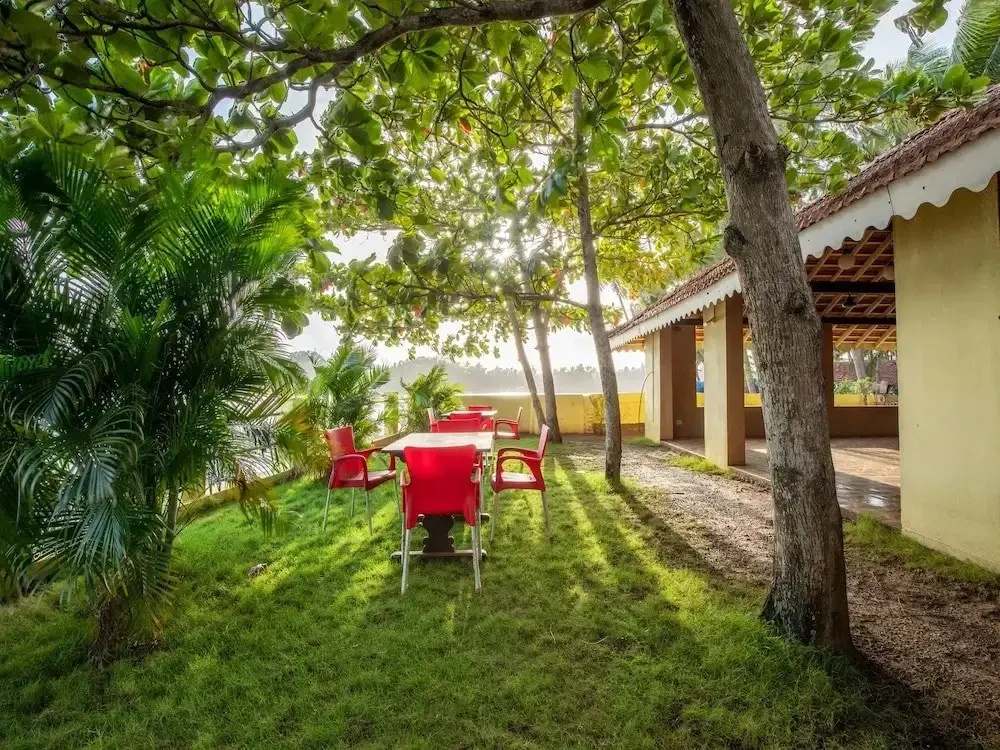 Seagull Resort by OYO Rooms