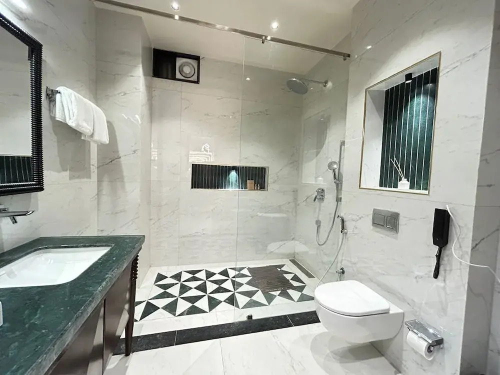 Omaya Suites