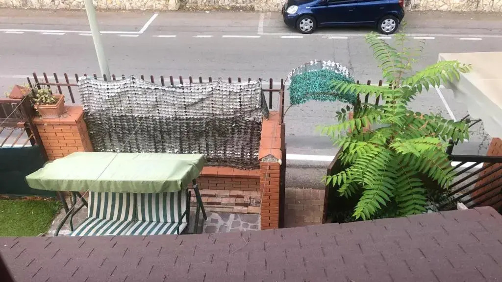 Charming house in Laura with fenced garden