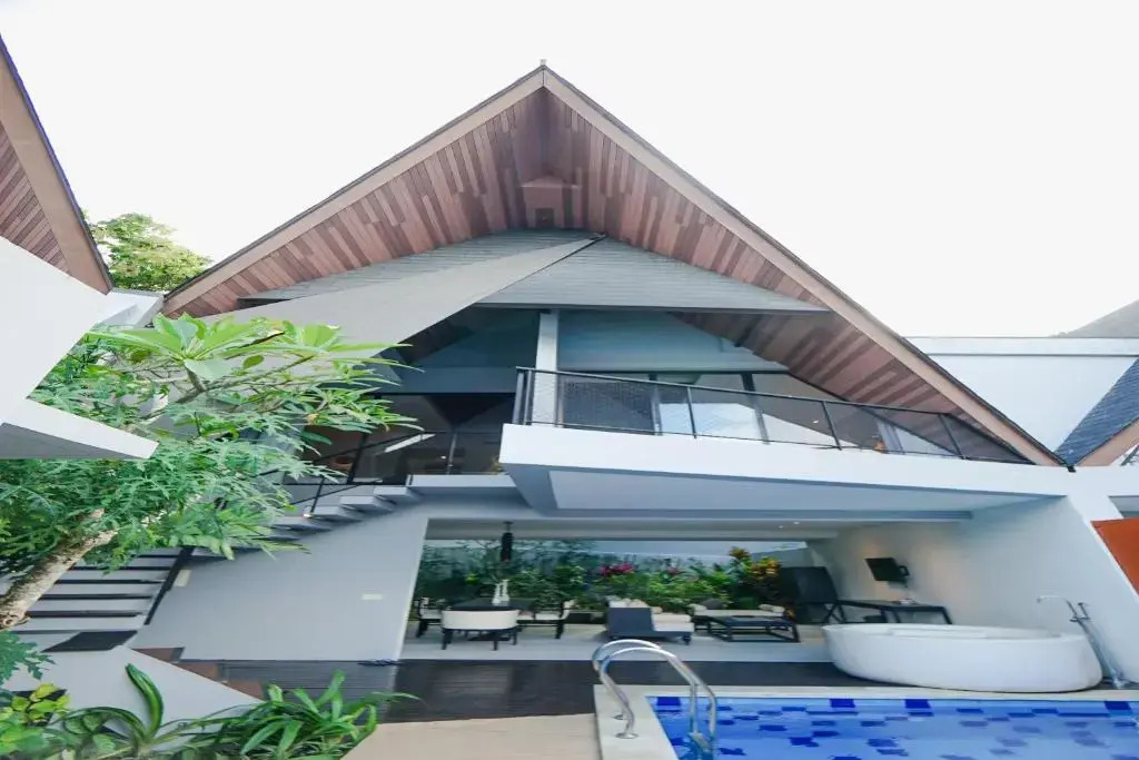 The Chloe Villa