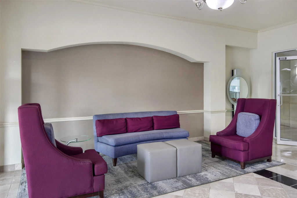 Best Western Limestone Inn and Suites