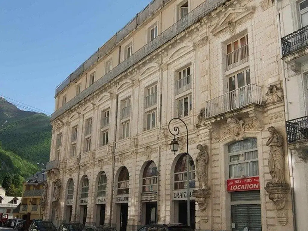 Appartement Cauterets, 1 pièce, 3 personnes - FR-1-401-53