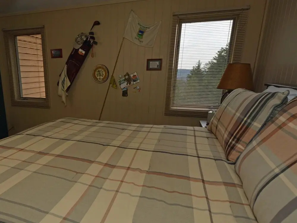 2 Br Powderidge 33