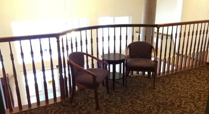 Holiday Inn Express Hotel & Suites Lincoln North