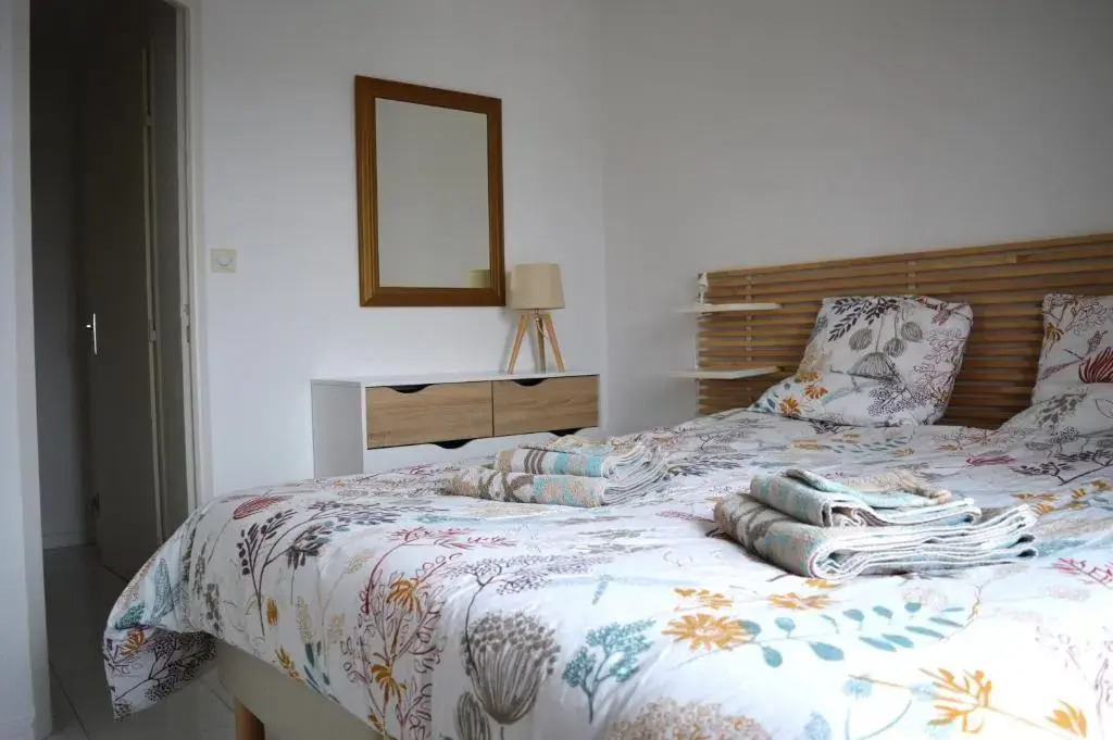 Triplex Avec Jardinet - Wifi - a 400m de la Plage