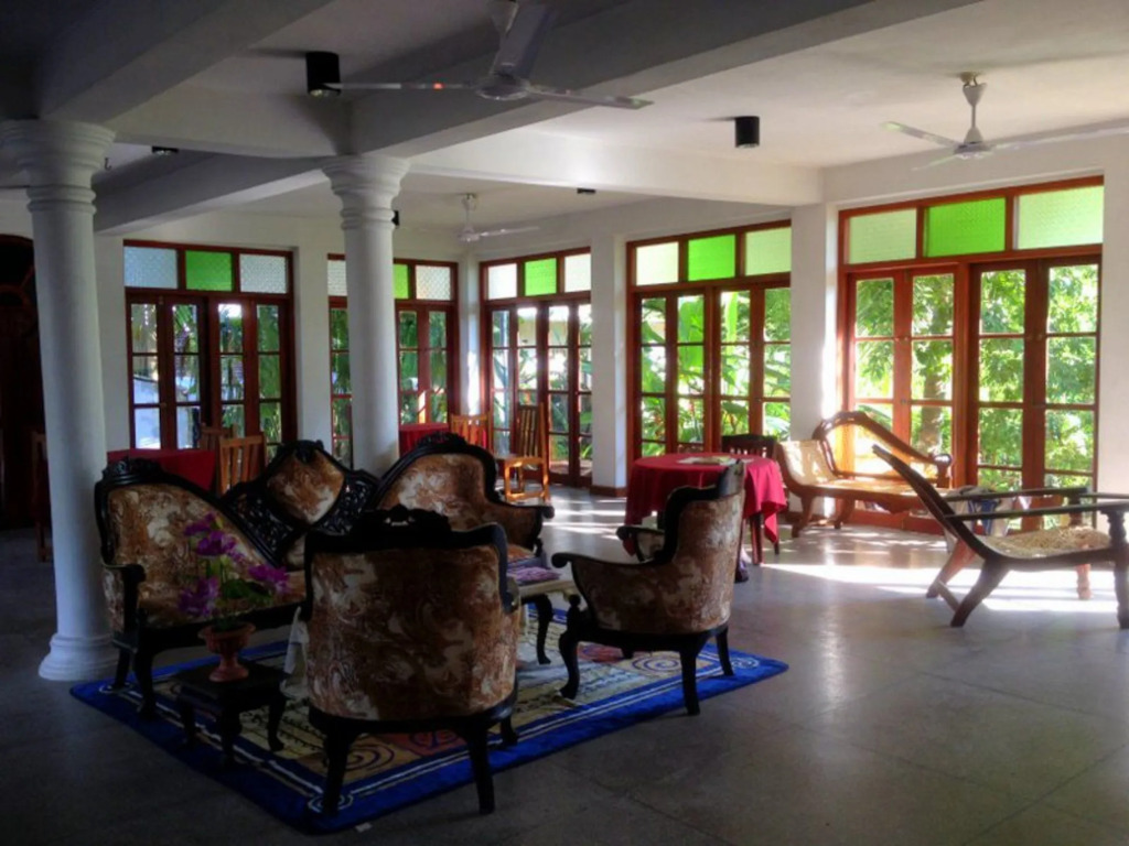 Serendipity Beach Hotel Unawatuna
