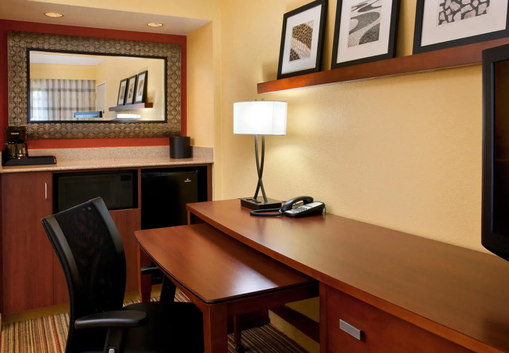 Courtyard by Marriott San Diego Sorrento Valley