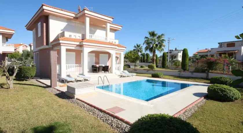 Aguarius Villas