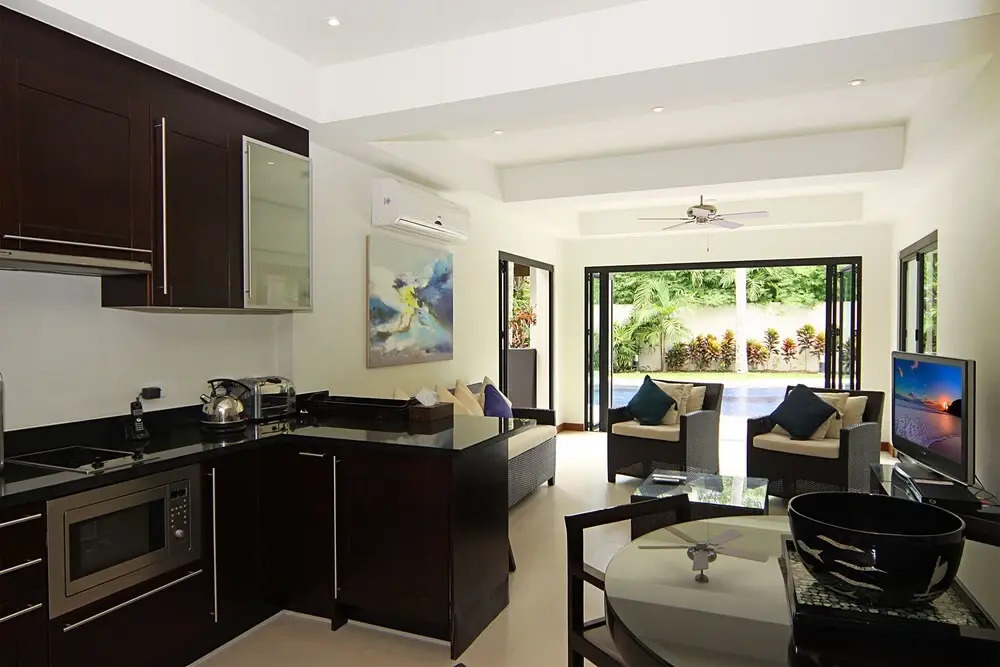 Villa Narumon 5 Bed Staffed Property with In House Chef and Free Electricity