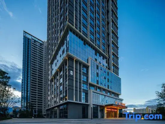 Vienna Hotel (Dali Erhai Railway Station Wanda Branch)