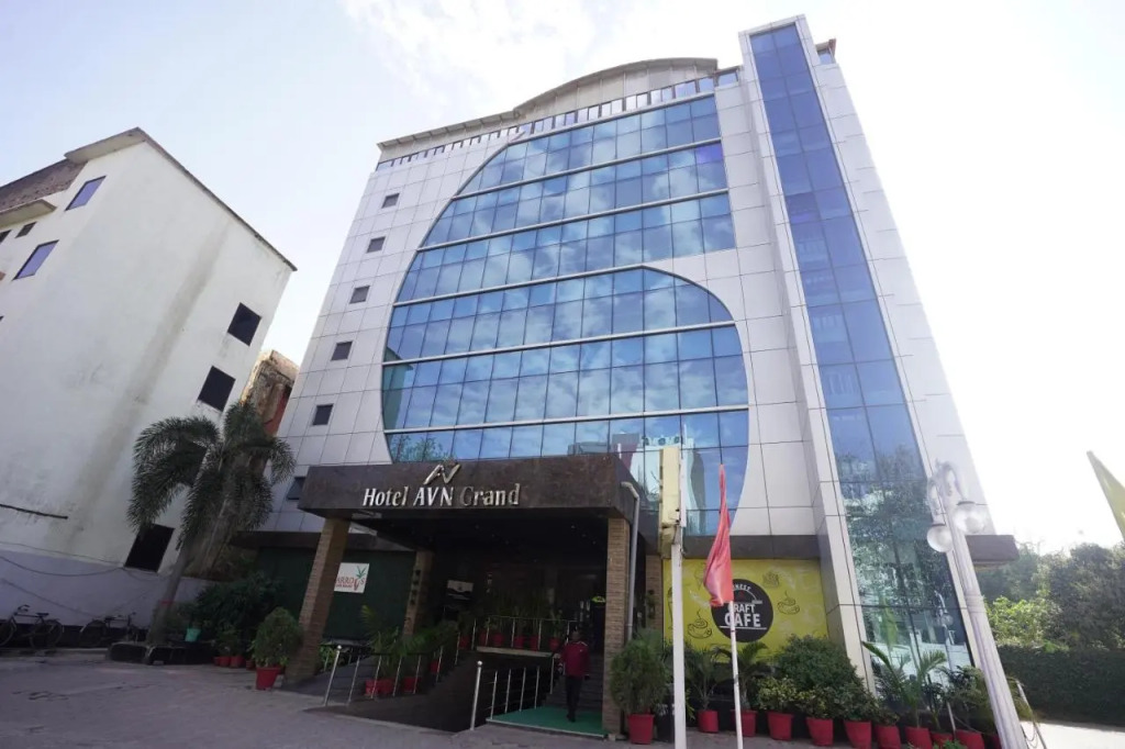 Hotel AVN Grand