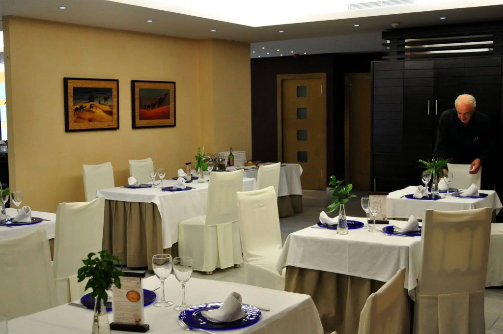 Hotel Oasis con parking incluido