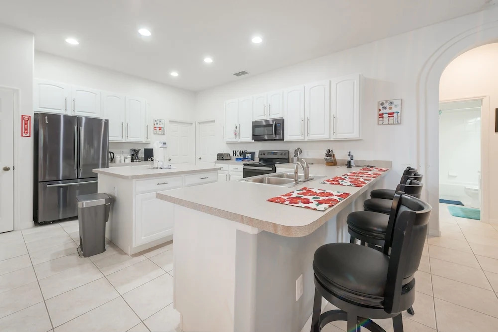 Bahama Sunset 5 Bedrooms