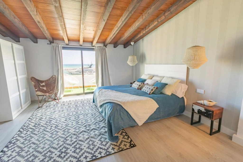 Stylish 5-Bdrs Duplex/Penthouse - Heart Of P.Banus