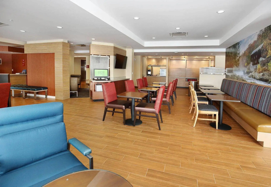 TownePlace Suites by Marriott Grove City Mercer/Outlets