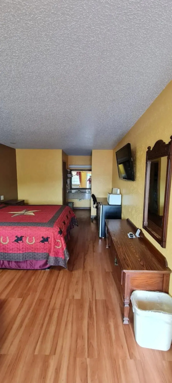 Chaparral Motel Hallettsville