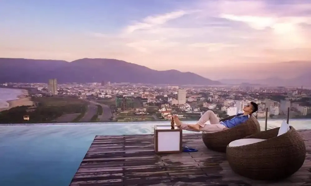 Stunning 80m2 Sea View Apartment, 1-min To Beach