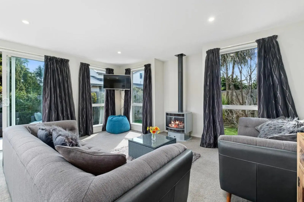 Hideaway on Hunter - Wanaka Holiday Home