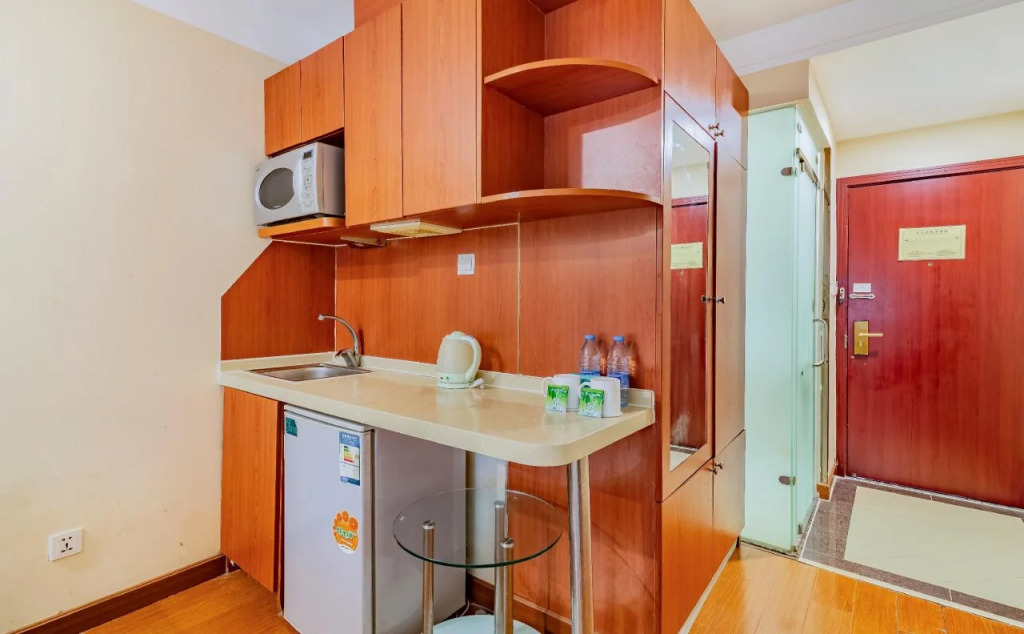 GreenTree Inn Beijing Guangmingqiao Express Apartment Hotel