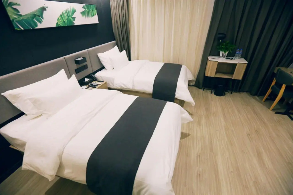 UP and IN Hotel Henan Kaifeng Gulou District Gulou Street