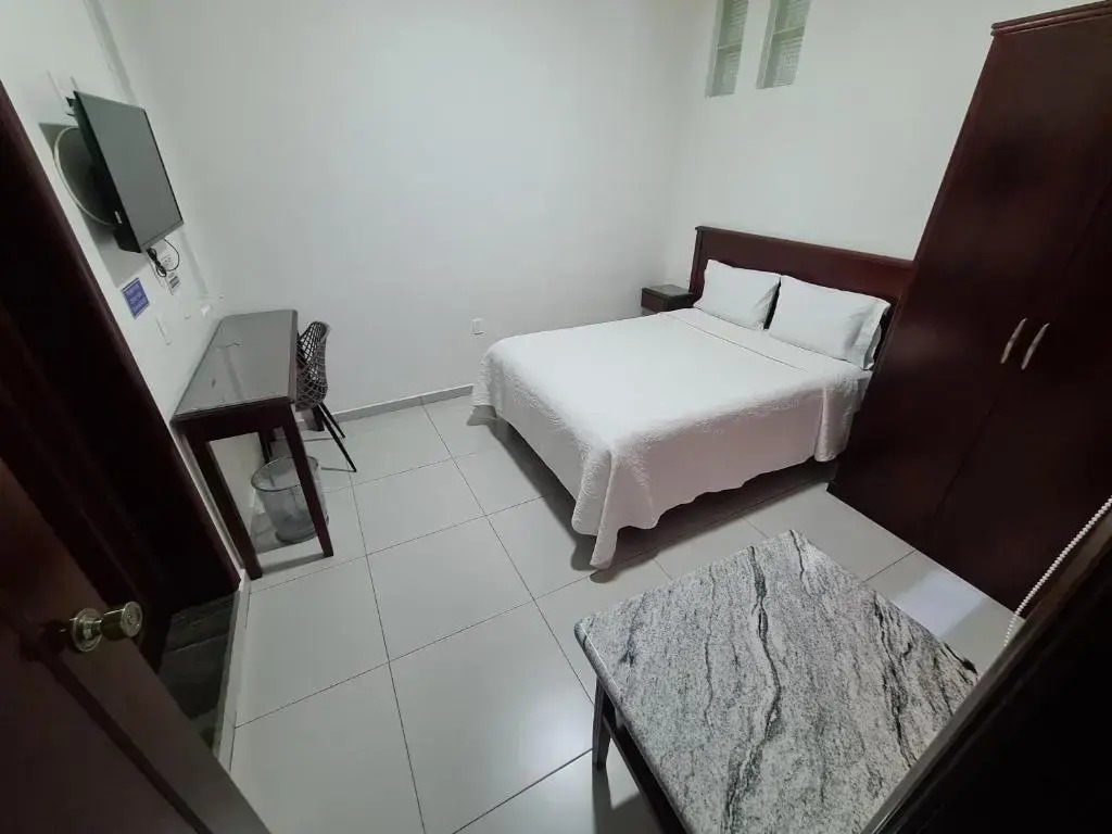 HOTEL FINA INN