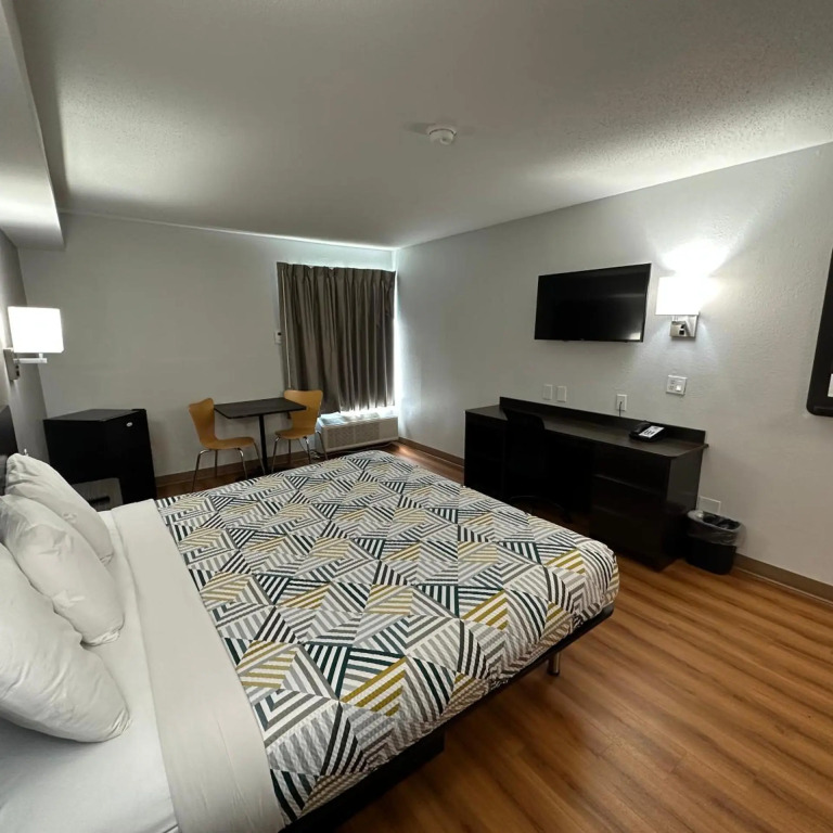 Motel 6-Greensboro, NC - Airport
