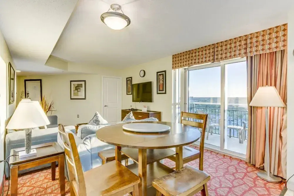 1Br Condo In Bayview Resort