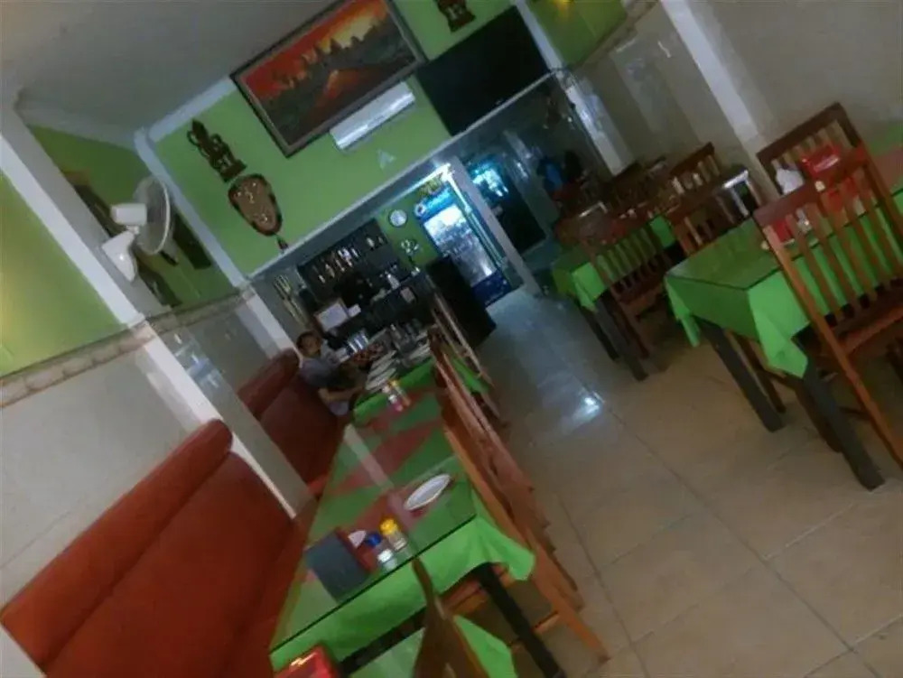 Vanakkam India Restaurant & Guesthouse