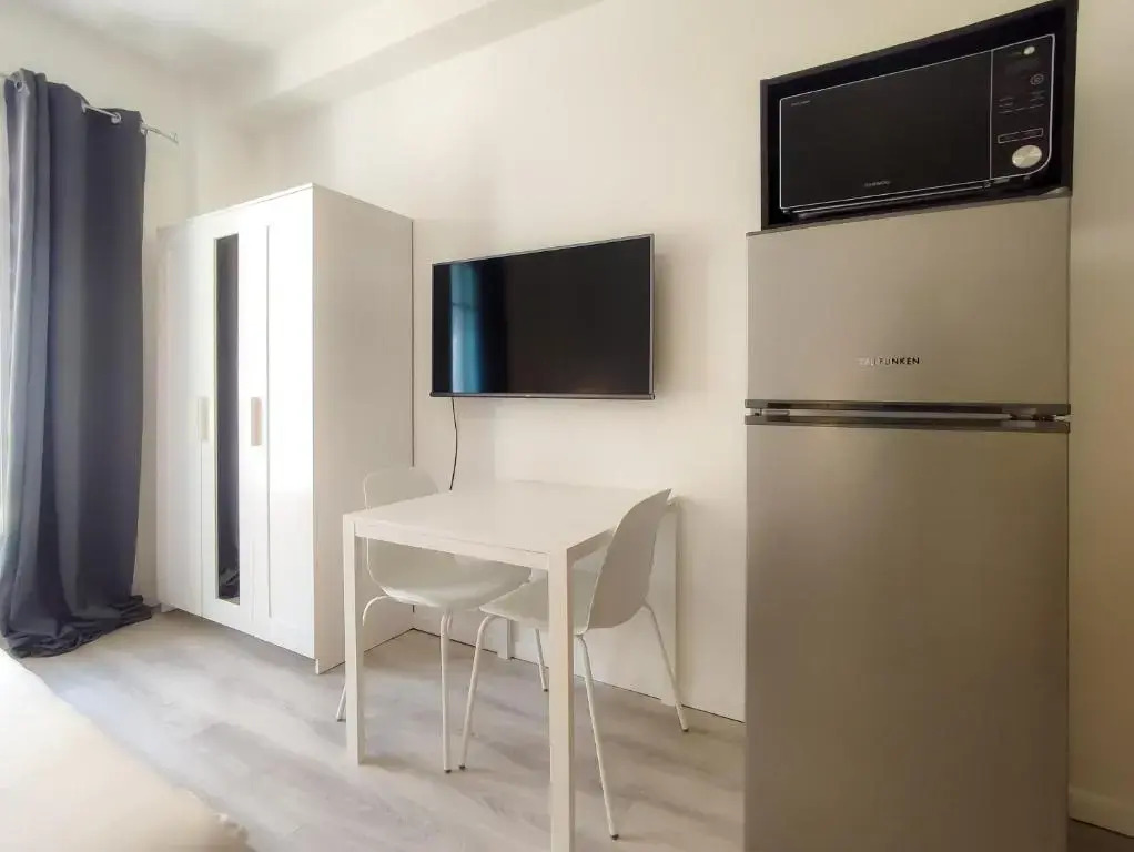 BH - LE STELLA MONTE - central, 2 people, near sea