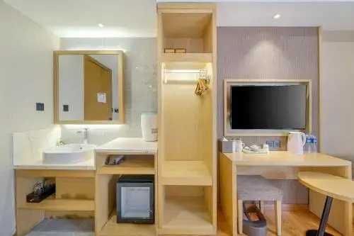 Harbin Central Street Lvyue Boutique Hotel (Saint Sophia Church)