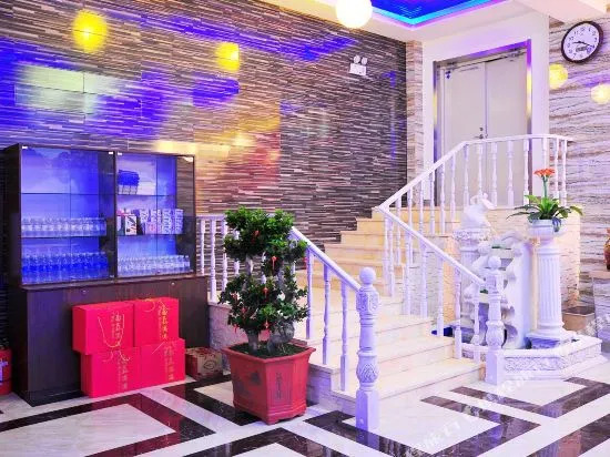 Jilin Sunshine 100 Holiday Hotel (Jiangnan Century Plaza Yishan Road)