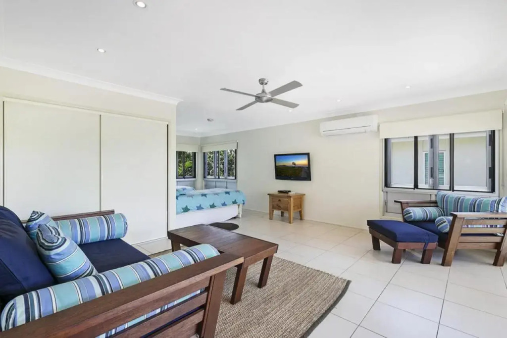 Moreton View