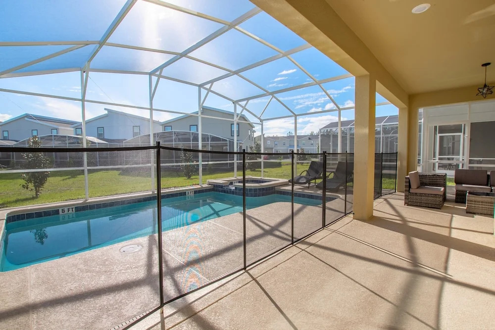 Champions Gate 6BR Luxury Home + Resort