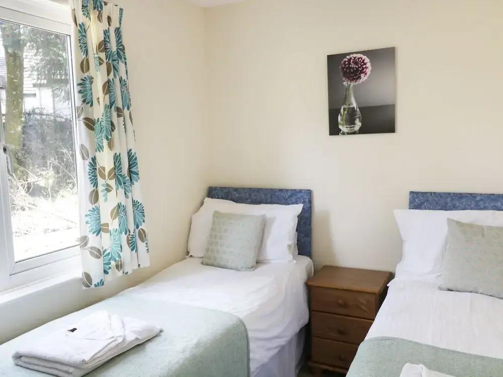 Valley Lodge 2