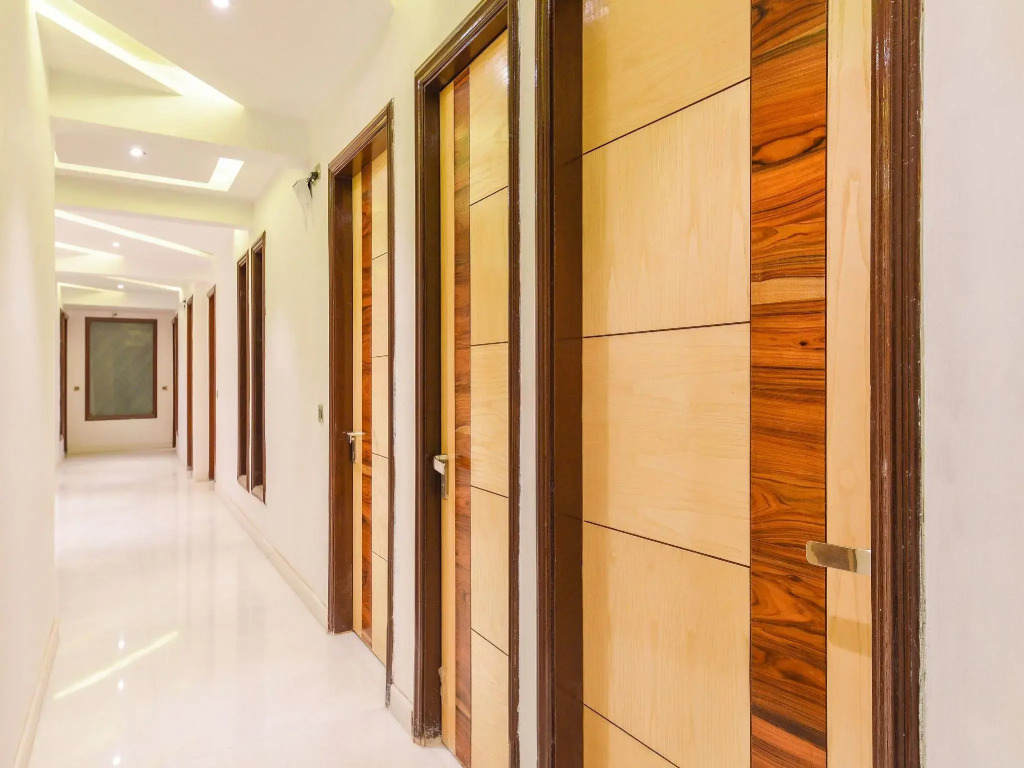 Capital O 16131 Mohit Guest House