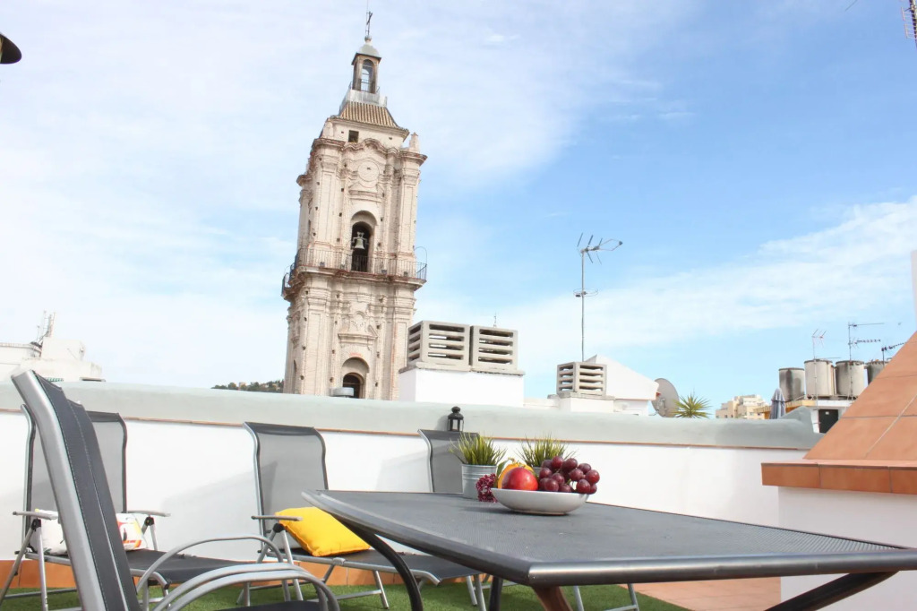 Life Apartments Calderón