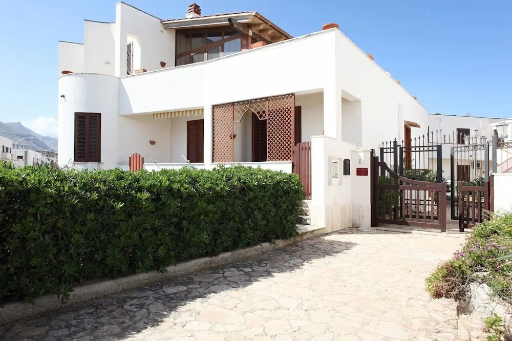 I Tre Golfi Garden Beach