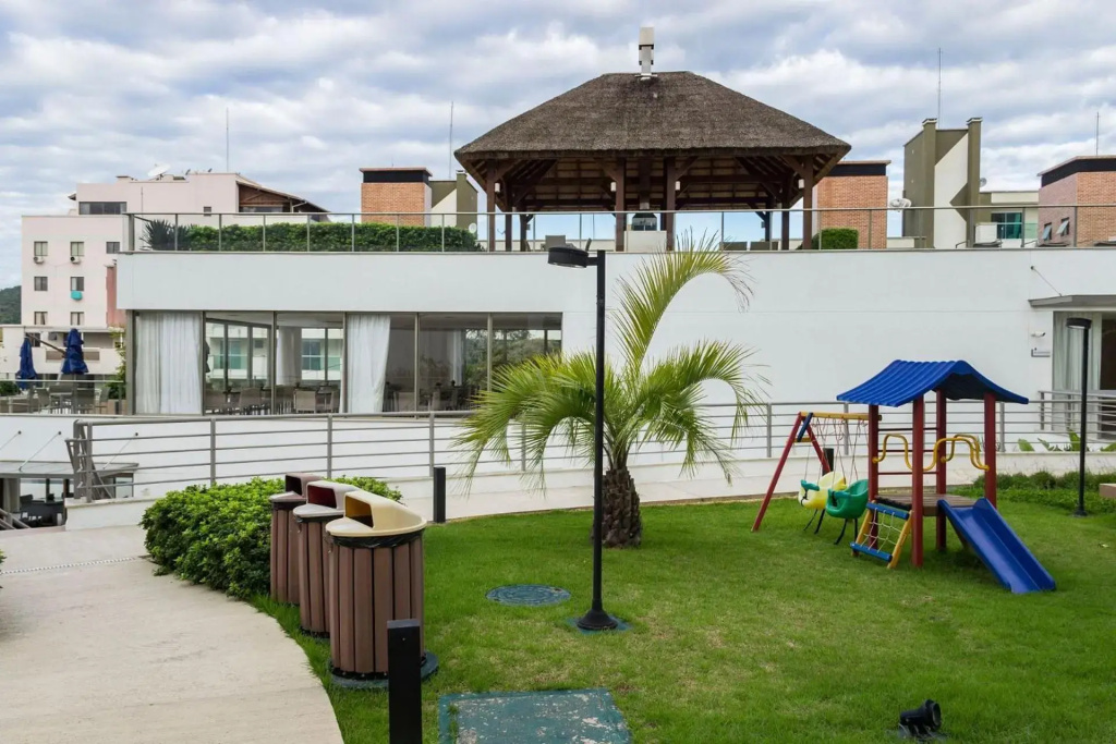 Punta Blu 102-7 - Condomínio Luxuoso com vista para o mar - Piscina- Quadra poliesportiva