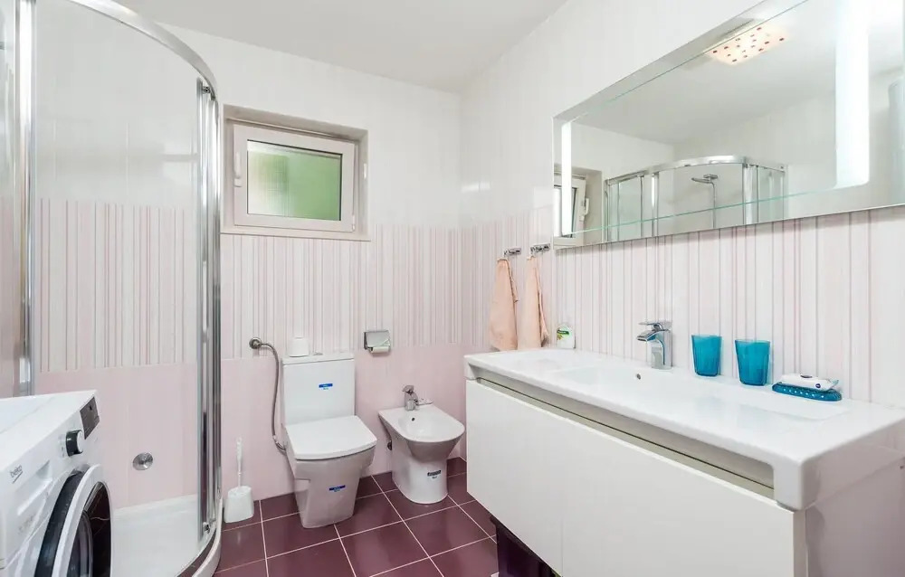 Beautiful Apartment in Veli Losinj With 2 Bedrooms and Wifi