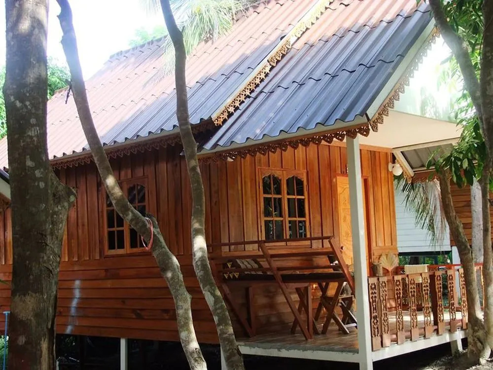 Smile Sunset Resort