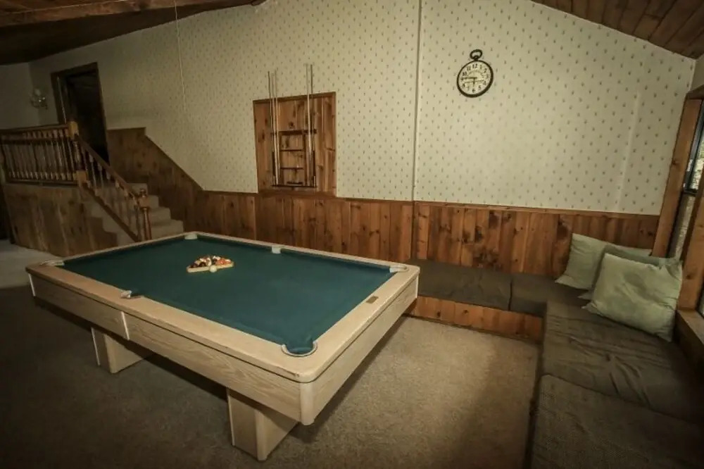 A Big Olympic Getaway 4 Bedroom Apts by RedAwning