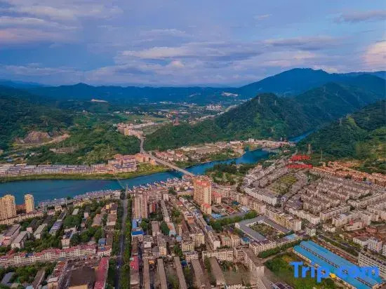Old Time Homestay (Zixingdong Jianghu Scenic Area)