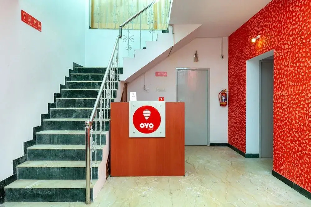 Oyo 18734 Vivin Park