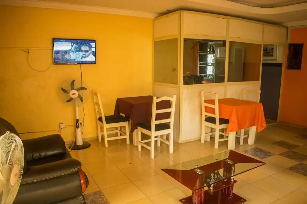 Qosmic Residence